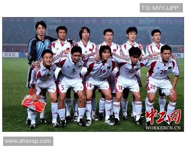 当今全球最受瞩目的100位足球明星及其精彩瞬间回顾