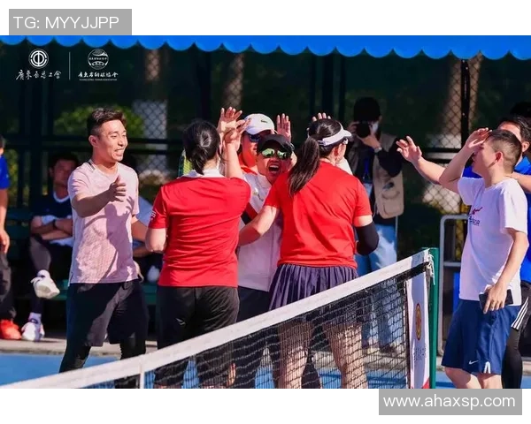 王芳网球生涯回顾与展望:从青涩球员到职业赛场的心路历程 王芳网球生涯回顾与展望:从青涩球员到职业赛场的心路历程