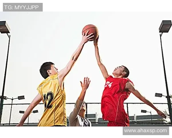 深圳篮球队状态揭秘:从训练到比赛的全景观察与分析 深圳篮球队状态揭秘:从训练到比赛的全景观察与分析